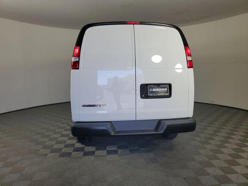2025 Chevrolet Express 2500 RWD 2500 Regular Wheelbase WT