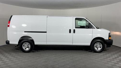 2025 Chevrolet Express 2500 RWD 2500 Extended Wheelbase WT