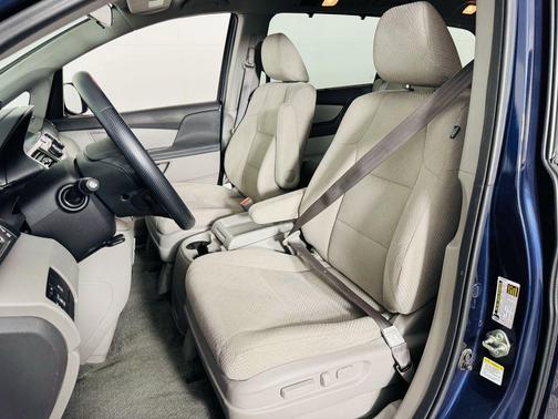 Obsidian Blue Pearl 2016 Honda Odyssey SE