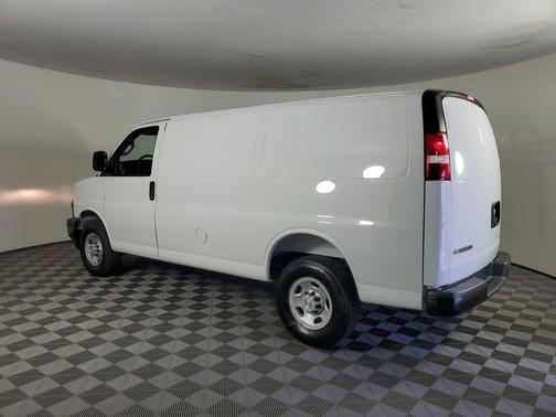 Summit White 2026 Chevrolet Express 3500 3500 Regular Wheelbase, WT, RWD