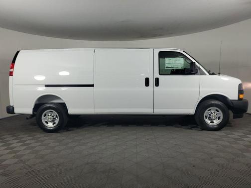 2025 Chevrolet Express 2500 RWD 2500 Extended Wheelbase WT