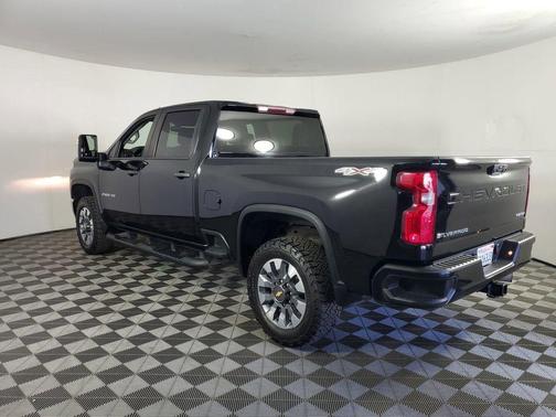 2022 Chevrolet Silverado 2500 Custom