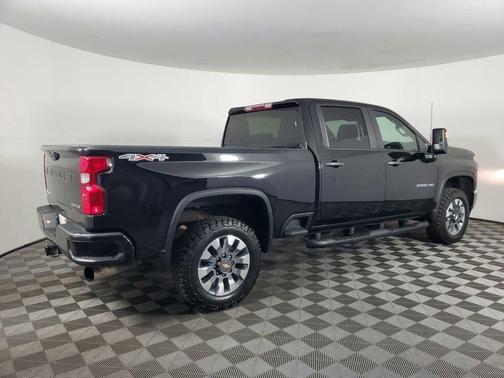 2022 Chevrolet Silverado 2500 Custom