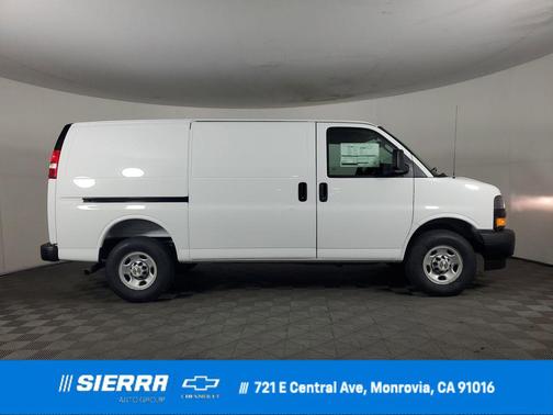 2025 Chevrolet Express 2500 RWD 2500 Regular Wheelbase WT