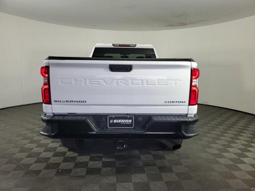 2020 Chevrolet Silverado 2500 Custom