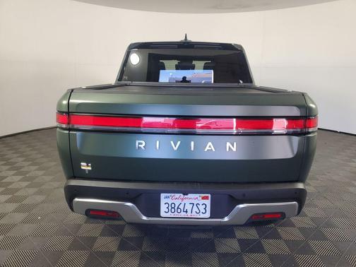 2022 Rivian R1T Adventure