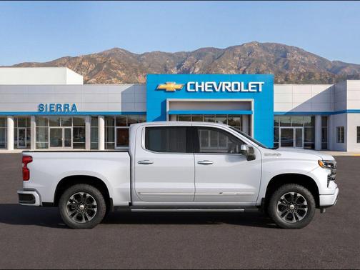 Polar White Tricoat 2026 Chevrolet Silverado 1500 High Country