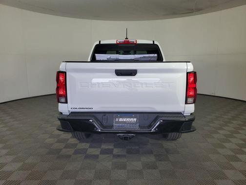 Summit White 2026 Chevrolet Colorado WT