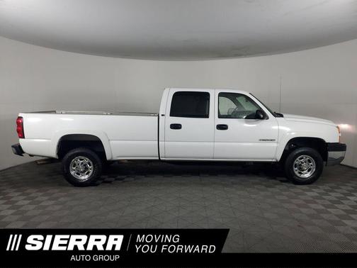 2005 Chevrolet Silverado 2500 LS H/D Crew Cab