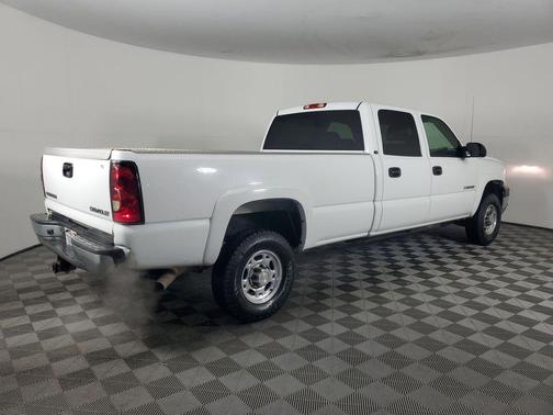 2005 Chevrolet Silverado 2500 LS H/D Crew Cab
