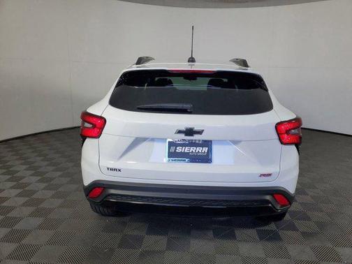 2025 Chevrolet Trax FWD 2RS