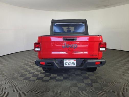 2020 Jeep Gladiator Sport S