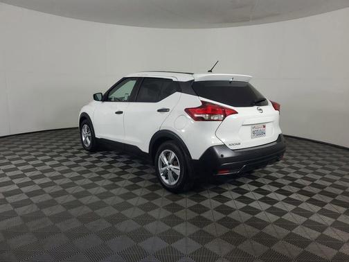 2020 Nissan Kicks S