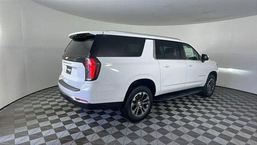 2025 Chevrolet Suburban LS