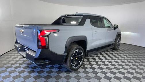 2025 Chevrolet Silverado EV LT