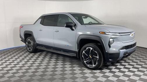 2025 Chevrolet Silverado EV LT
