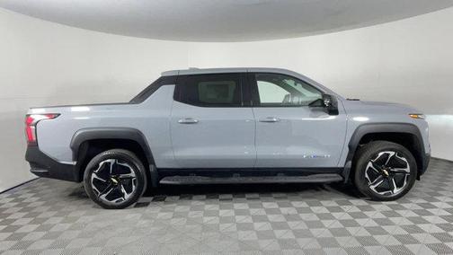 2025 Chevrolet Silverado EV LT
