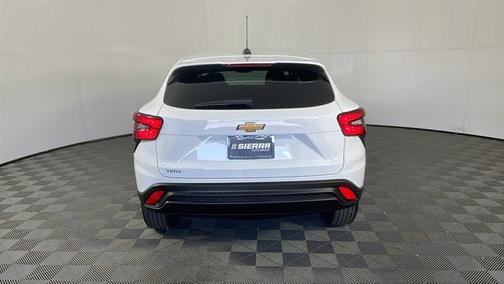 2025 Chevrolet Trax LS