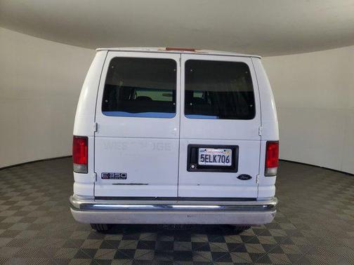 2003 Ford E350 Super Duty XL Wagon