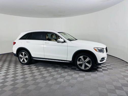 2018 Mercedes-Benz GLC 300 Base