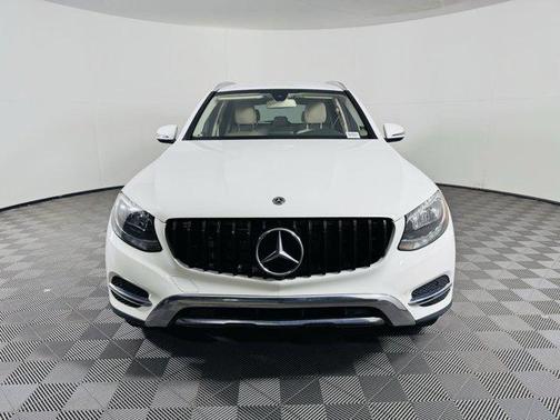 2018 Mercedes-Benz GLC 300 Base