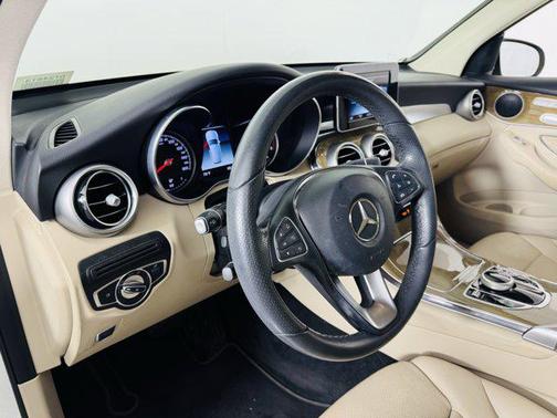 2018 Mercedes-Benz GLC 300 Base