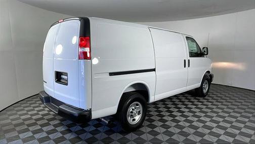 2025 Chevrolet Express 2500 RWD 2500 Regular Wheelbase WT