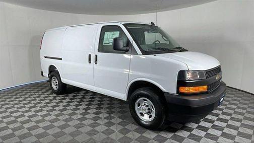 2025 Chevrolet Express 2500 RWD 2500 Regular Wheelbase WT