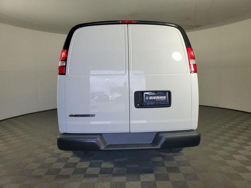 Summit White 2026 Chevrolet Express 3500 3500 Extended Wheelbase, WT, RWD