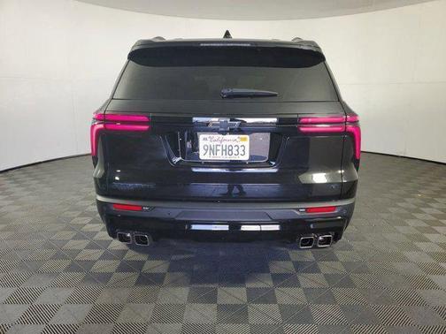 2024 Chevrolet Traverse LT