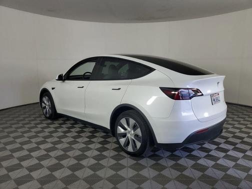2024 Tesla Model Y Long Range Dual Motor All-Wheel Drive
