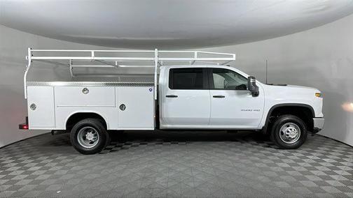 2025 Chevrolet Silverado 3500 WT