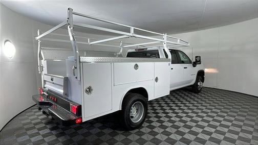 2025 Chevrolet Silverado 3500 WT