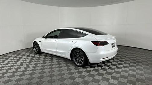 2022 Tesla Model 3 Standard Range