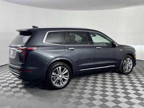 2023 Cadillac XT6 Premium Luxury FWD