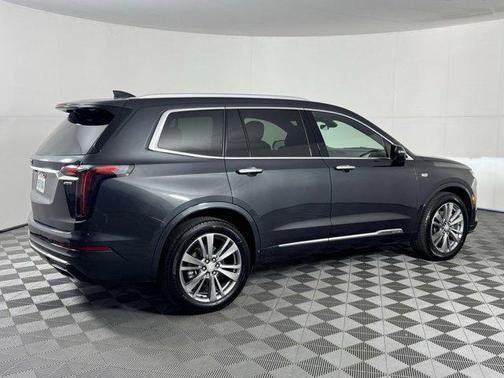 2023 Cadillac XT6 Premium Luxury FWD