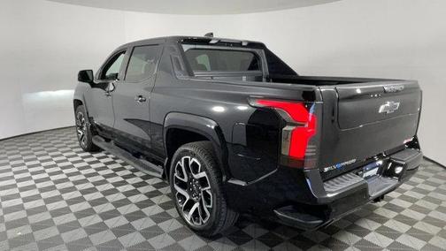 2025 Chevrolet Silverado EV RST