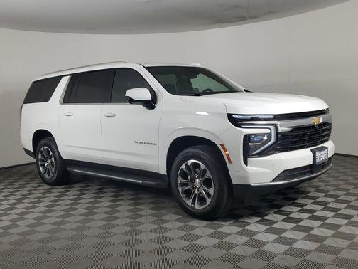 2025 Chevrolet Suburban LS