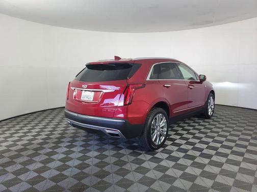 2020 Cadillac XT5 Premium Luxury