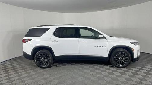 2022 Chevrolet Traverse RS