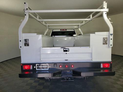 2025 Chevrolet Silverado 3500 WT