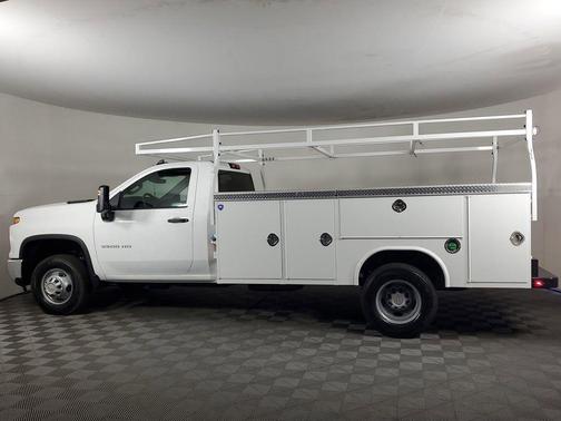 2025 Chevrolet Silverado 3500 WT