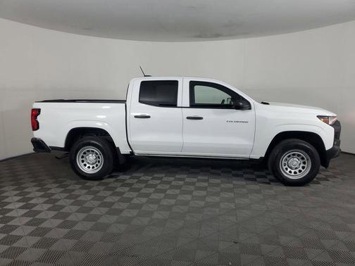 2025 Chevrolet Colorado WT