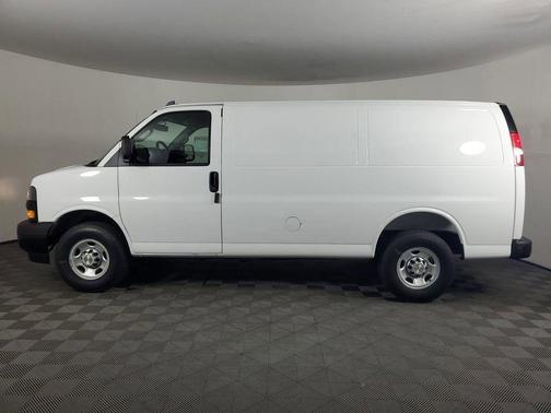 2025 Chevrolet Express 2500 RWD 2500 Regular Wheelbase WT