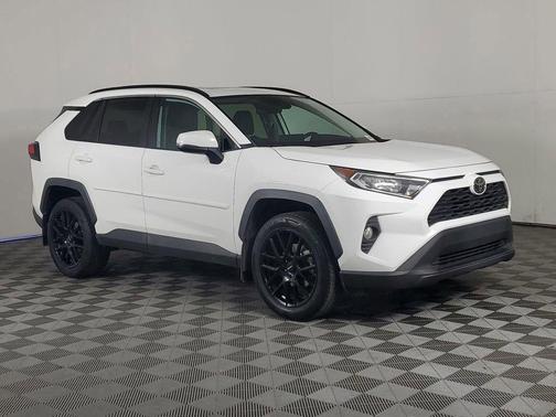 2019 Toyota RAV4 XLE Premium