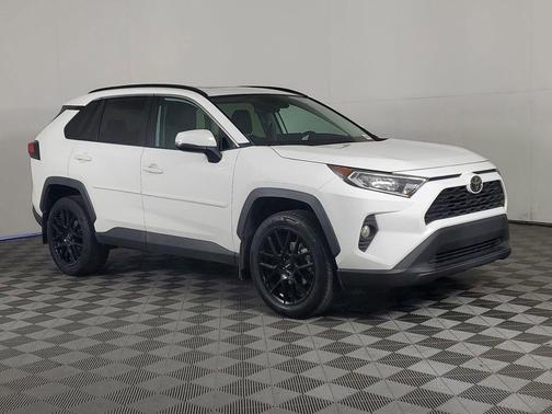 2019 Toyota RAV4 XLE Premium