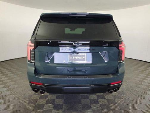 2025 Chevrolet Suburban 4WD Z71