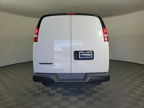 2026 Chevrolet Express 2500 2500 Regular Wheelbase, WT, RWD