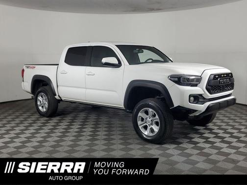 2017 Toyota Tacoma SR