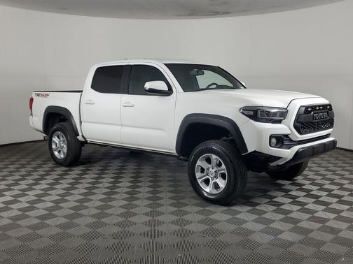 2017 Toyota Tacoma SR